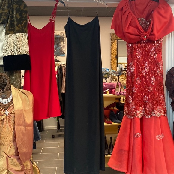 Cache Long Black Dress with Beaded Chained Straps - Picture 1 of 4